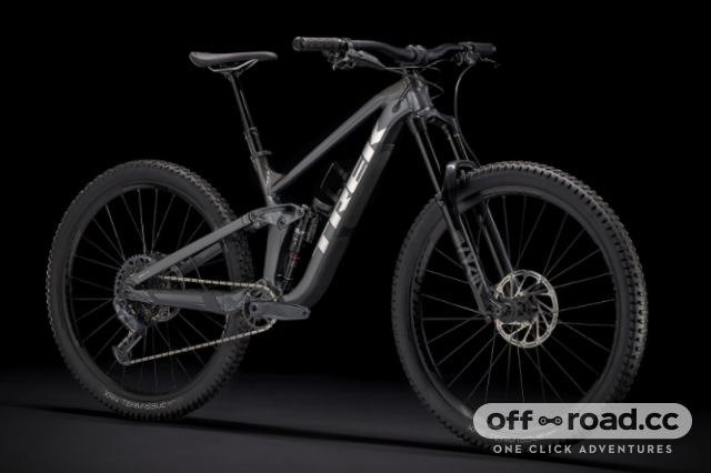 Black trek mountain online bike